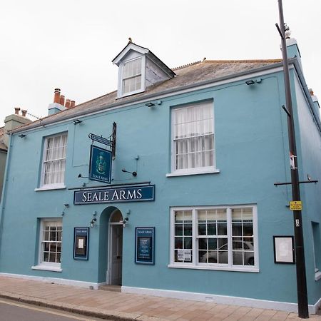 The Seale Arms Hotel Дартмут Екстериор снимка